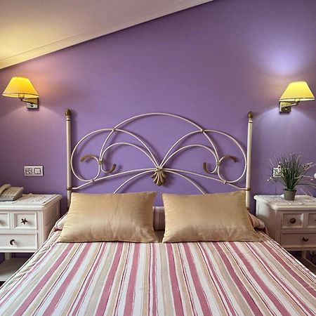 Hotel Casona Los Caballeros Santillana del Mar Ngoại thất bức ảnh