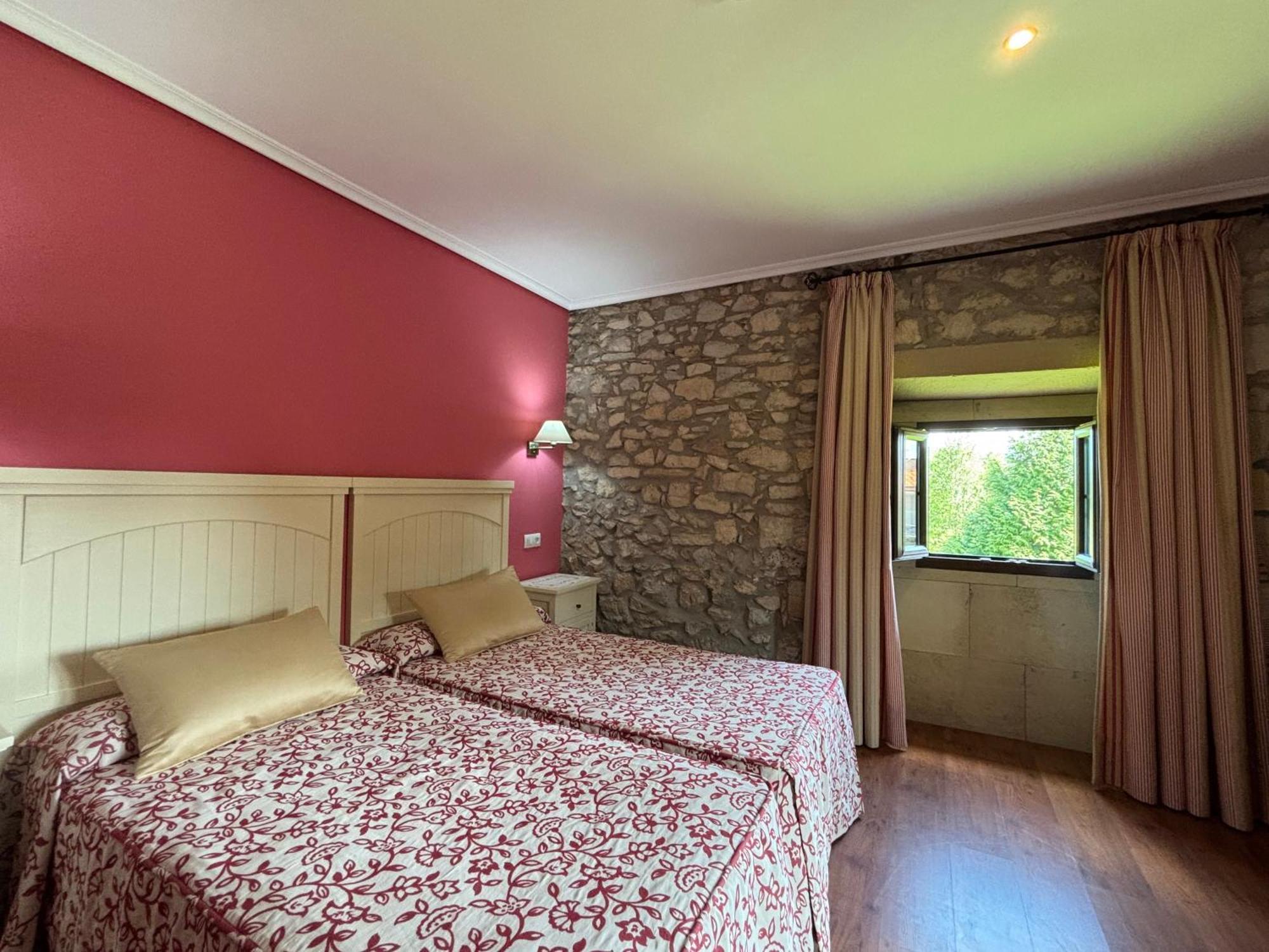 Hotel Casona Los Caballeros Santillana del Mar Ngoại thất bức ảnh