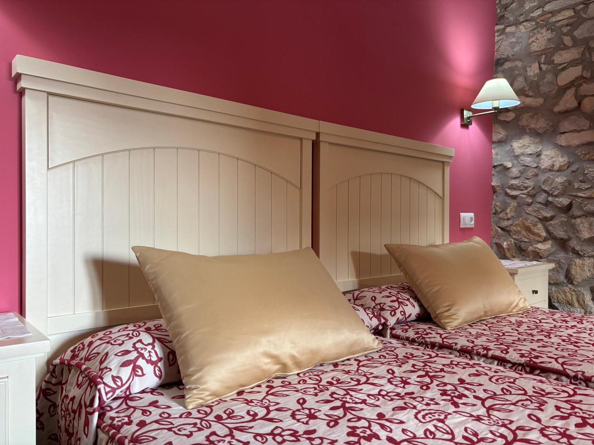 Hotel Casona Los Caballeros Santillana del Mar Ngoại thất bức ảnh