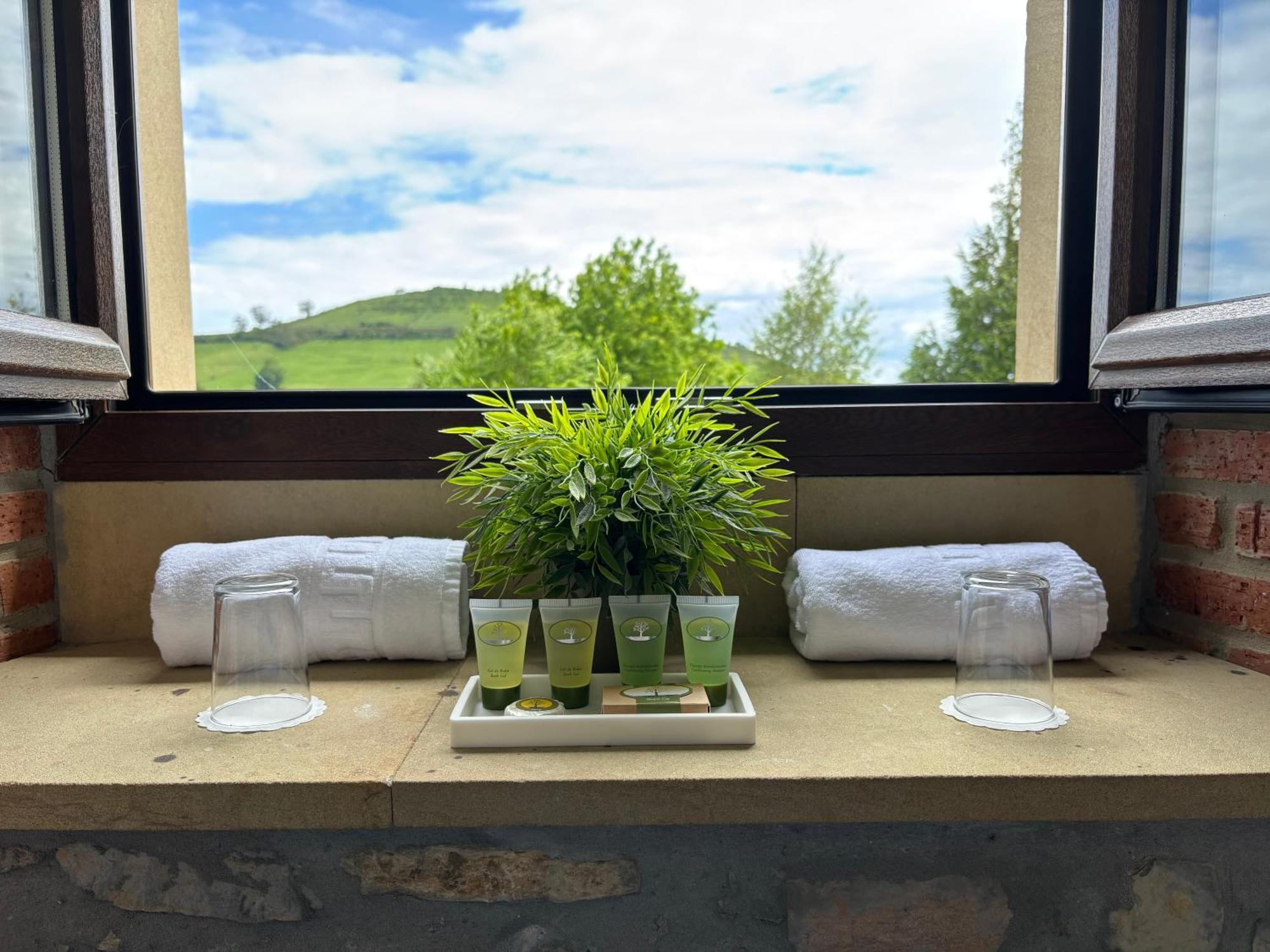 Hotel Casona Los Caballeros Santillana del Mar Ngoại thất bức ảnh
