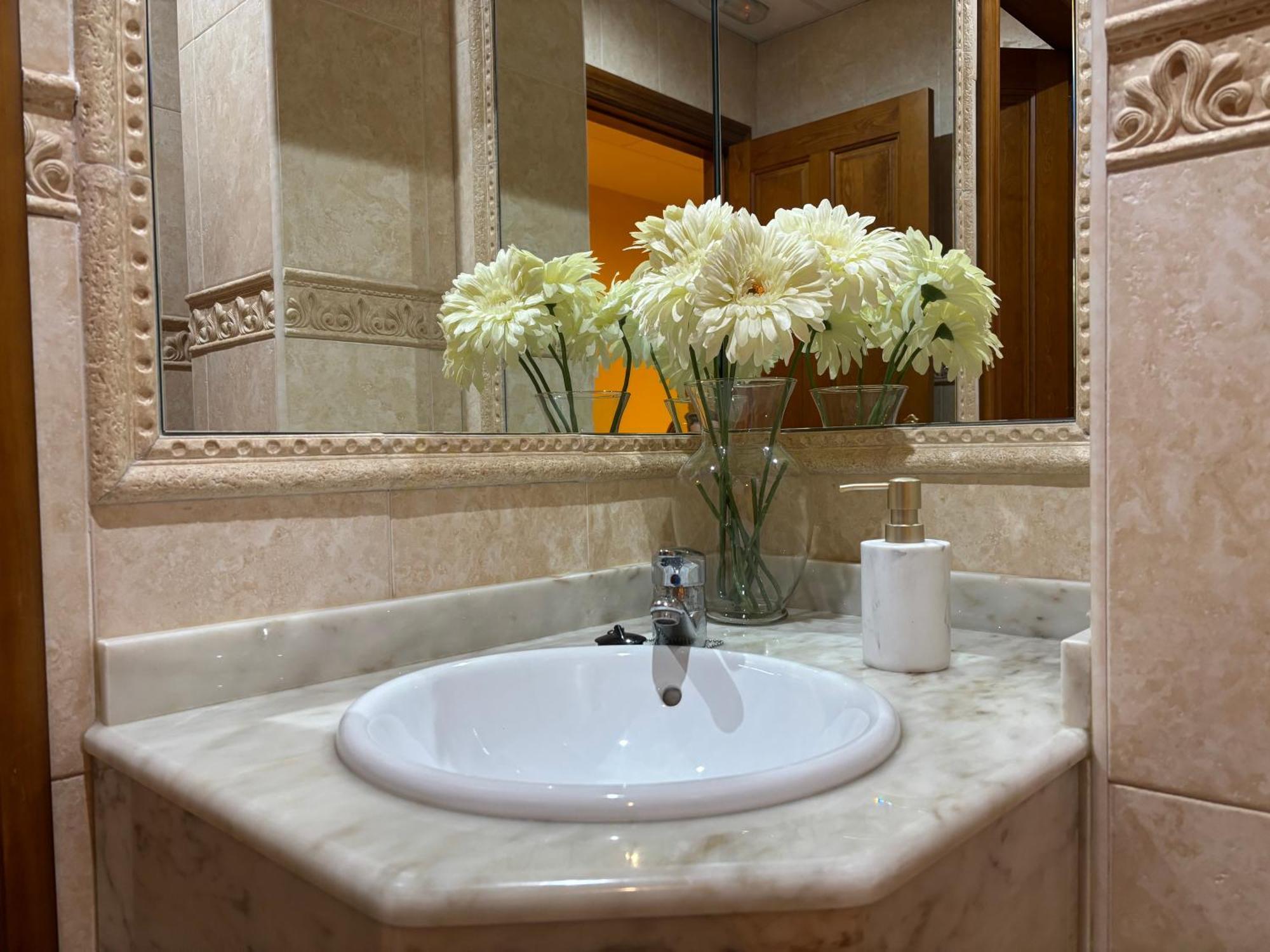 Hotel Casona Los Caballeros Santillana del Mar Ngoại thất bức ảnh